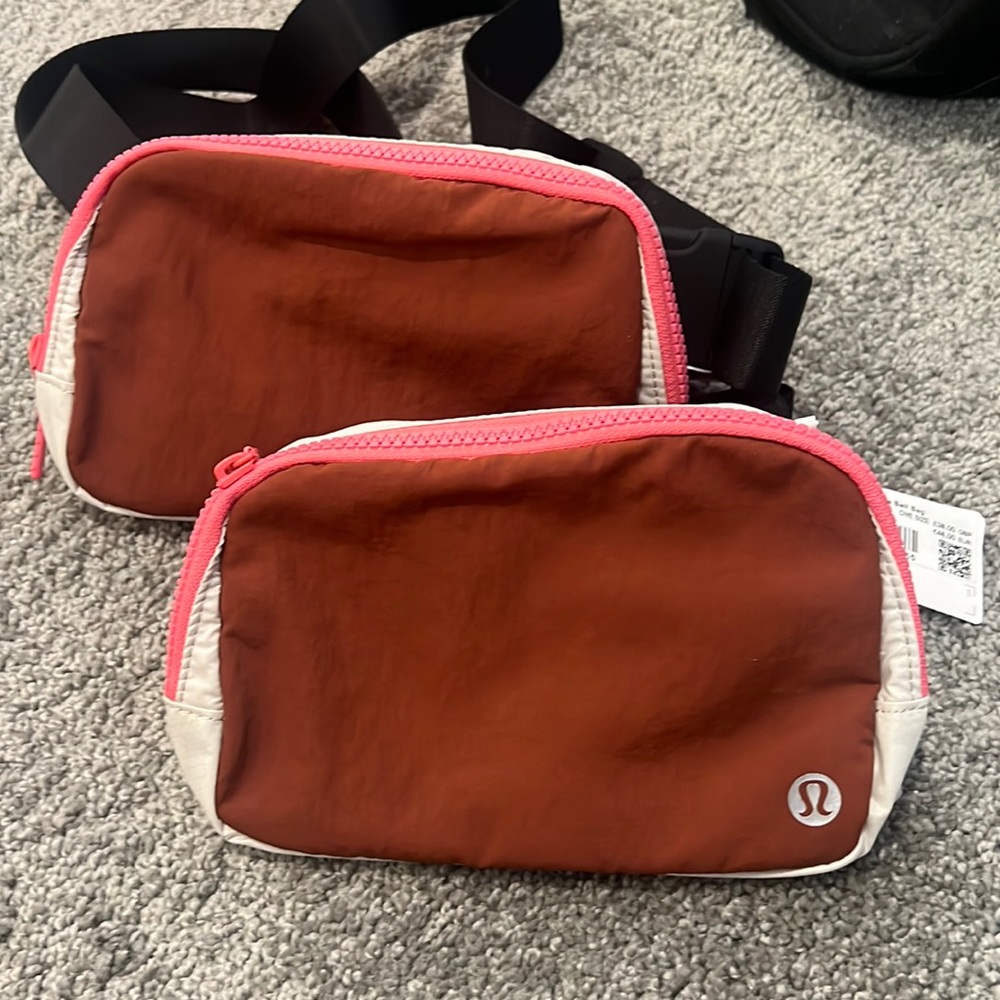 Lululemon Belt Bag Limited Edition Color NWT